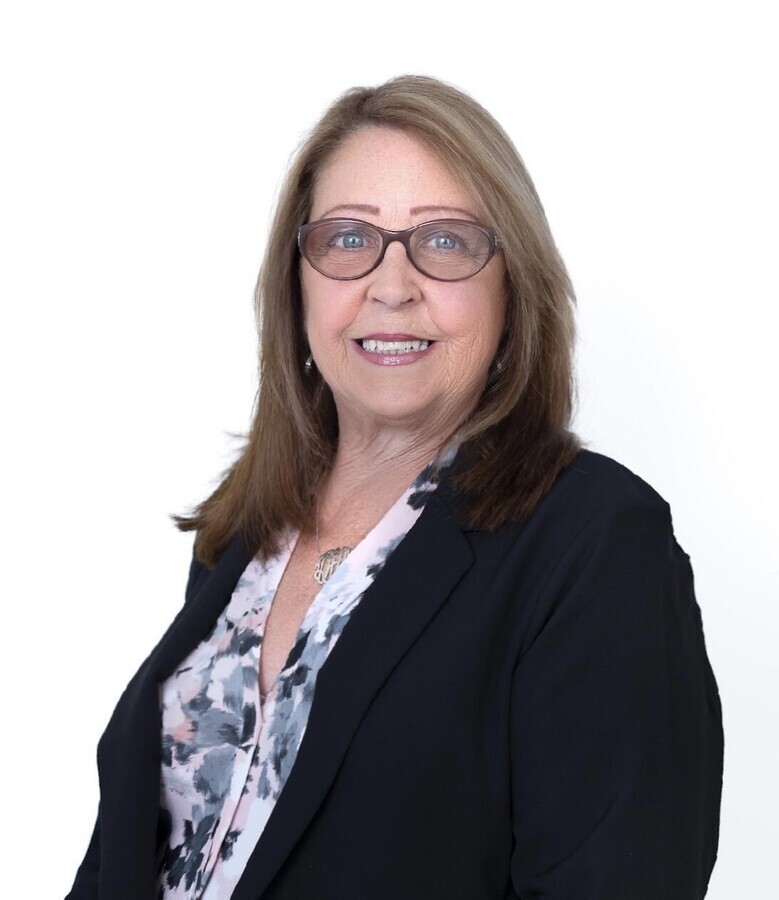 Donna Visvader New Hyde Park Laffey Real Estate